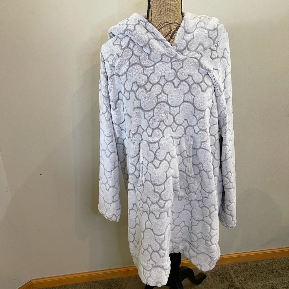Disney Plush Hooded Robe Poncho in Light Gray Mickey Pattern